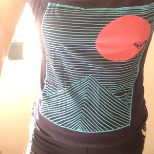 Roxy V neck size S